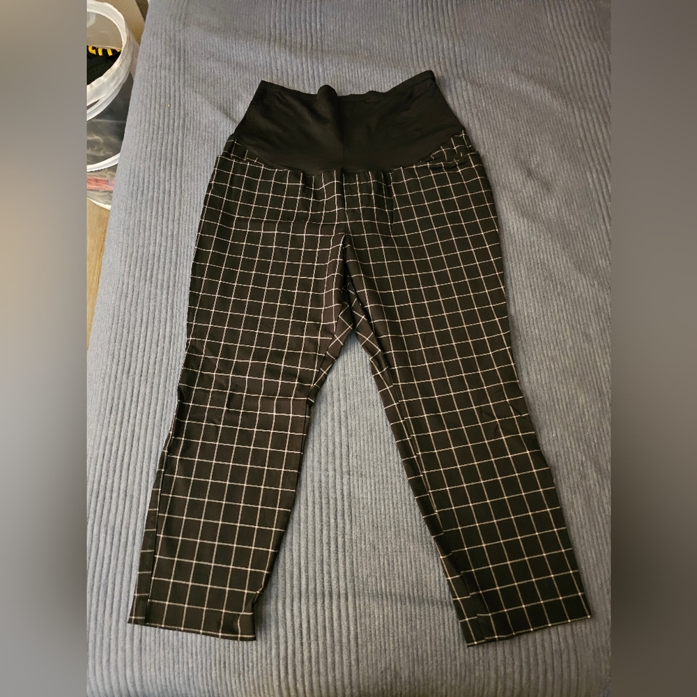 High-Waist Black Windowpane Maternity Leggings